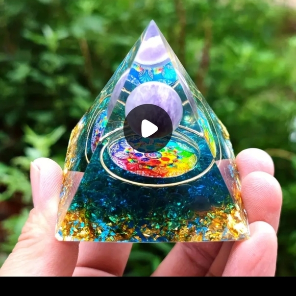Pyramid energy New pyramid